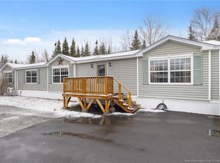 11 Wendy Cres, Lincoln, NB E3B 0M3