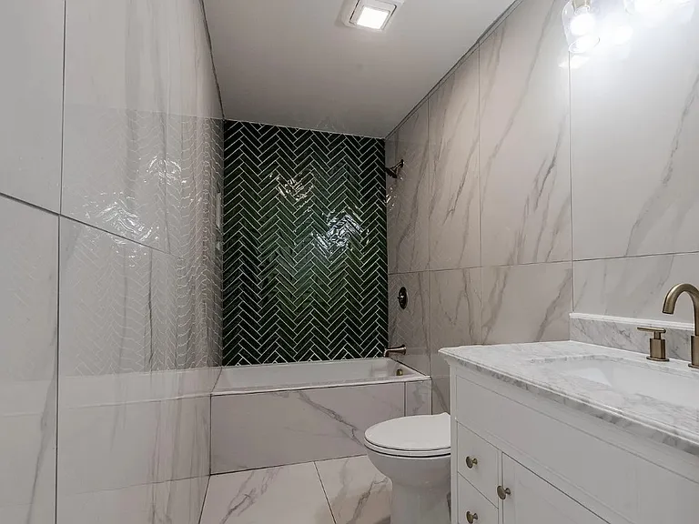 1017 Thompson Pl — Photo 14
