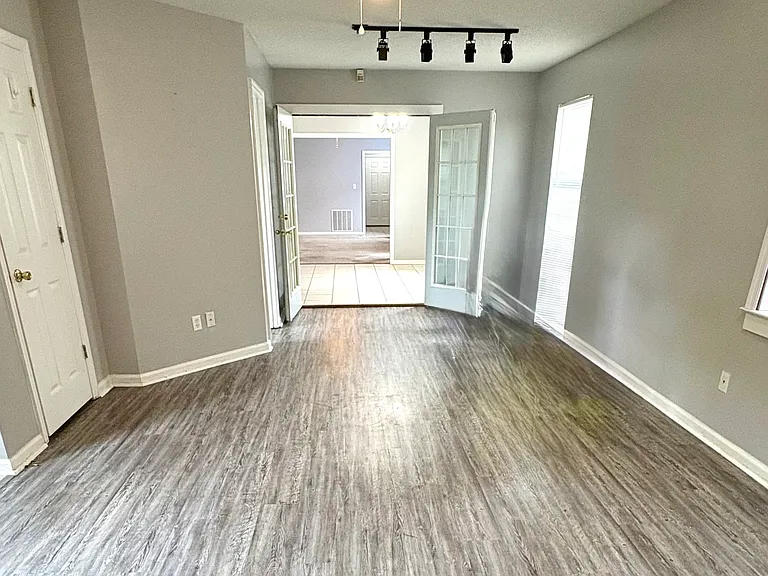 127 Blue Pool Dr — Photo 14