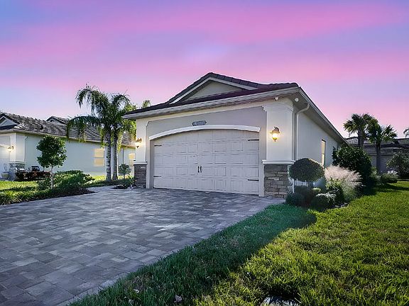 2nd image of 30724 Lindentree Dr