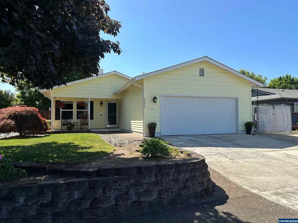 4232 Clay Pl SE, Albany, OR 97322