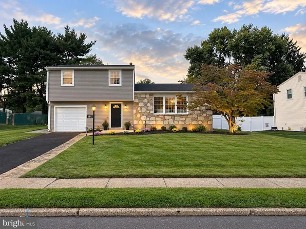 5913 Hudson Rd, Bensalem, PA 19020