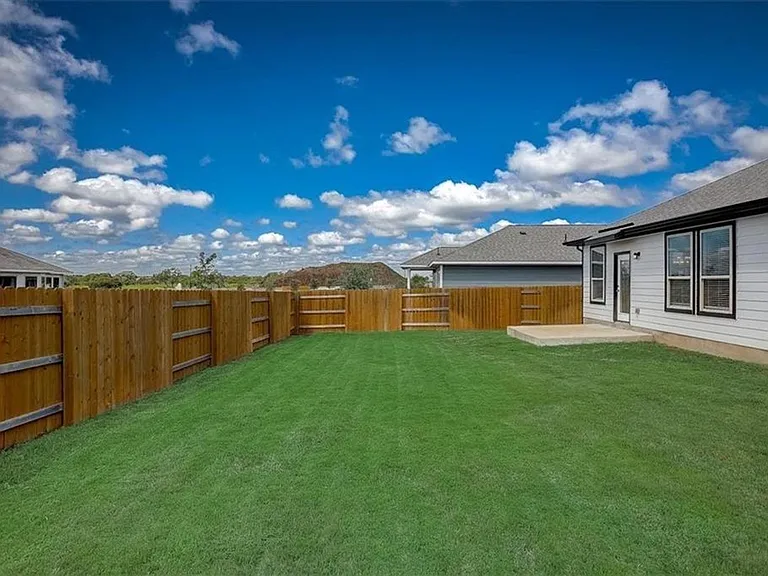 216 Trellis Blvd — Photo 34