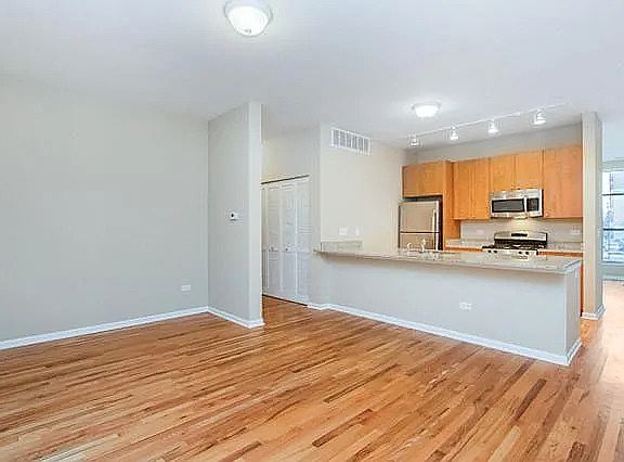 5th image of 318 E 25th St #2E