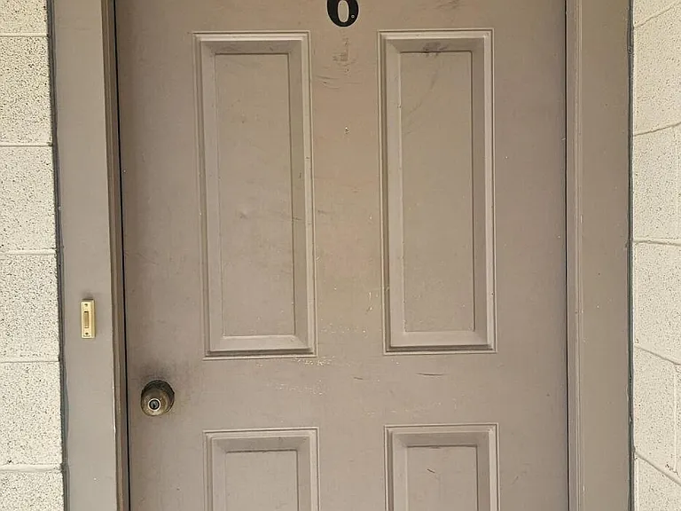 6 Mill Park Ln — Photo 1
