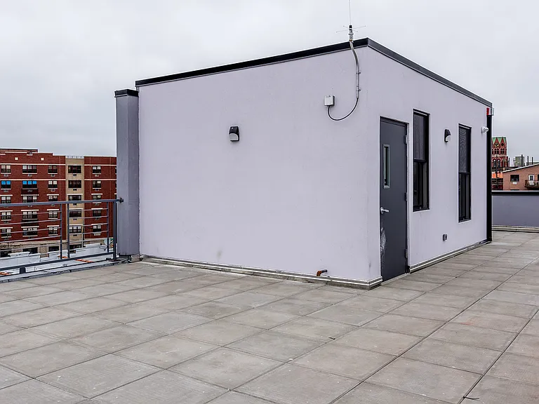 34 Belvedere St #4A — Photo 17