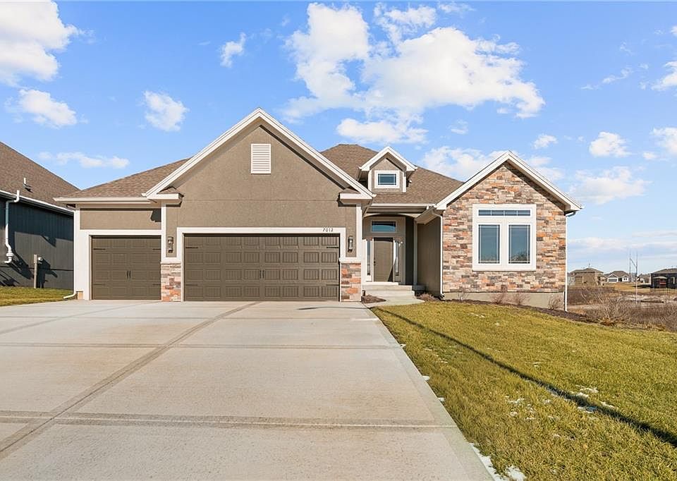 1st image of 7012 NE 102nd Ct