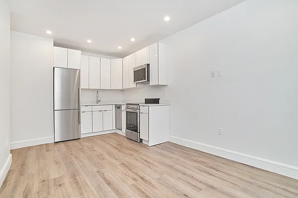 Rented by REAL New York | media 12