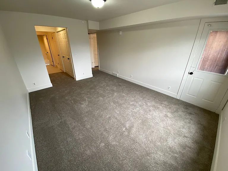 2244 N Canyon Rd #214 — Photo 8