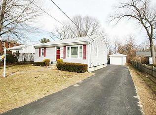 34 Earl Ave, Riverside, RI 02915