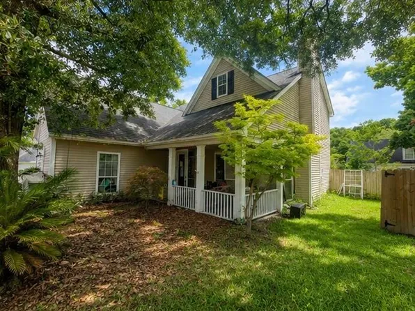 120 Fairbury Dr, Goose Creek, SC 29445