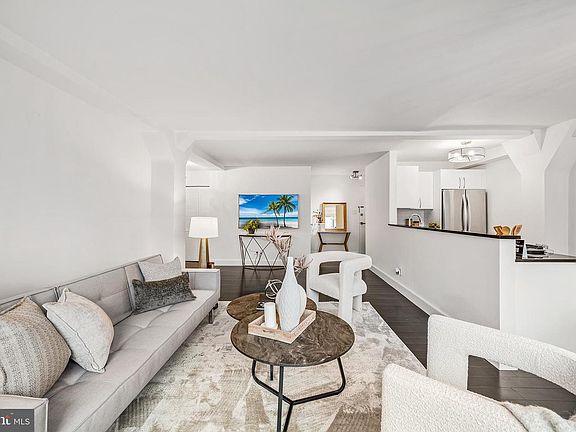 5th image of 1810 Rittenhouse Sq APT 1012