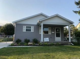 8216 Chapp Ave, Warren, MI 48089