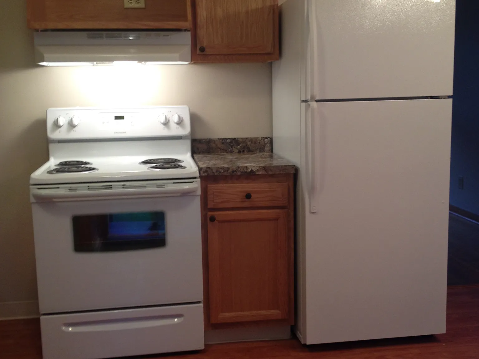 2 bed, 900 sqft, $1,425 — Photo 1