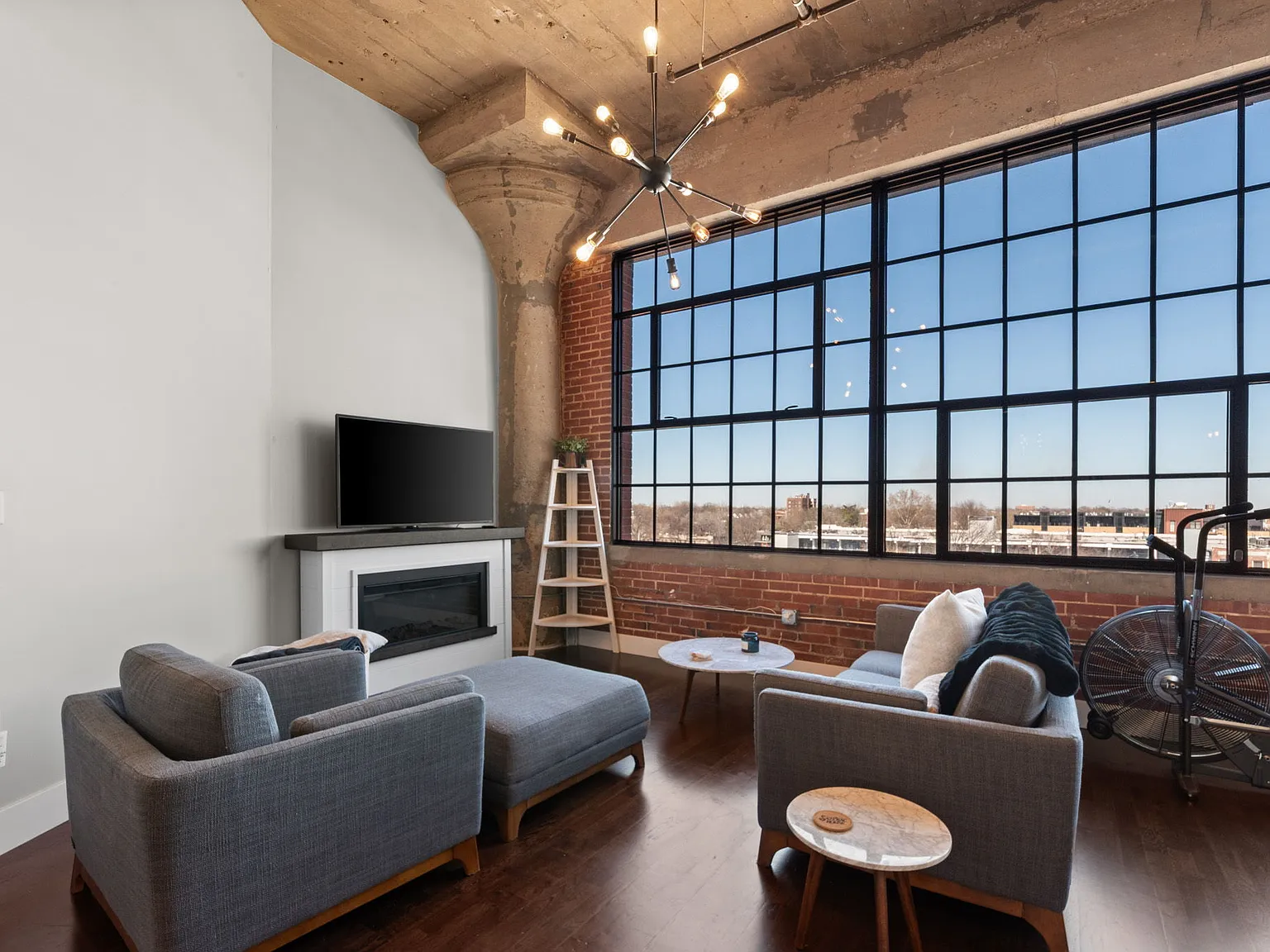 2 bed, 1197 sqft, $2,200 — Photo 4