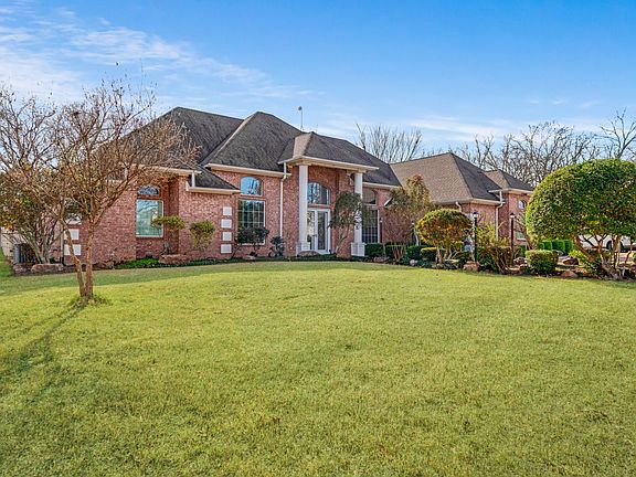 3rd image of 283 Butternut Ln