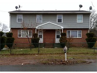 454 Lewis St photo 1