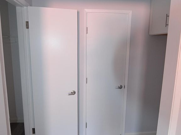 4th image of 4315 Lennox Blvd APT 17