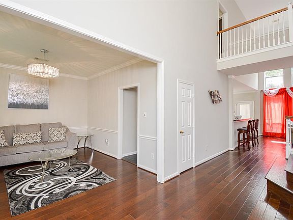 3rd image of 1310 Cedar Terrace Ct