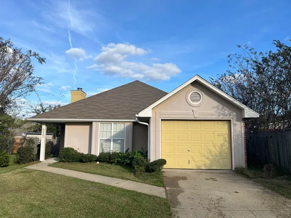 512 Meade Ct, Pearl, MS 39208