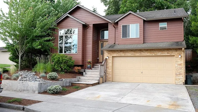 2507 NE 82nd Way