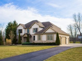 3924 Whispering Creek Ln, Delaware, OH 43015