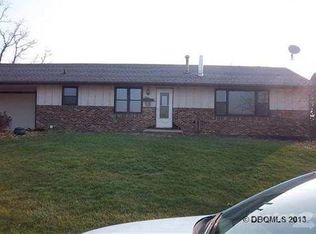 28759 Crabtree Rd, Cuba City, WI 53807