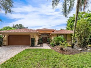 6800 NW 70th Pl, Parkland, FL 33067