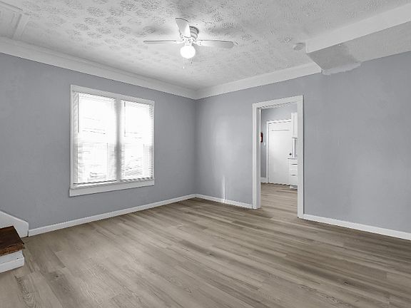 4th image of 3172 E 5th Ave #3172