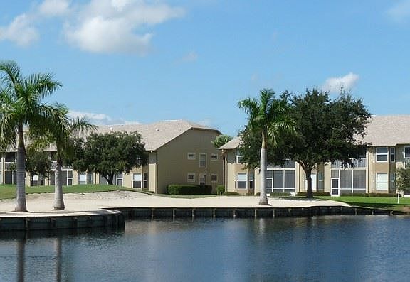 4th image of 14271 Hickory Links Ct APT 1325