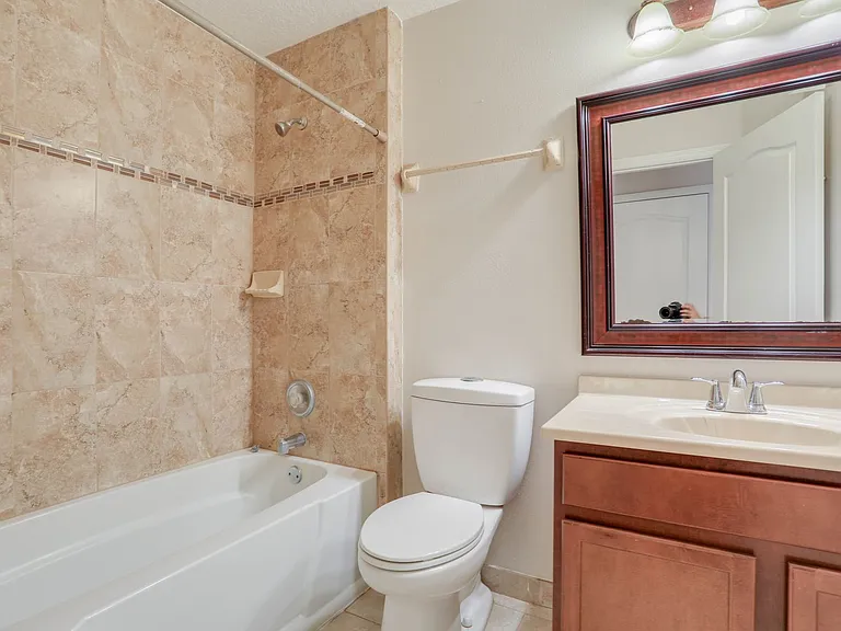 31 Tuscany Pointe Ave — Photo 11