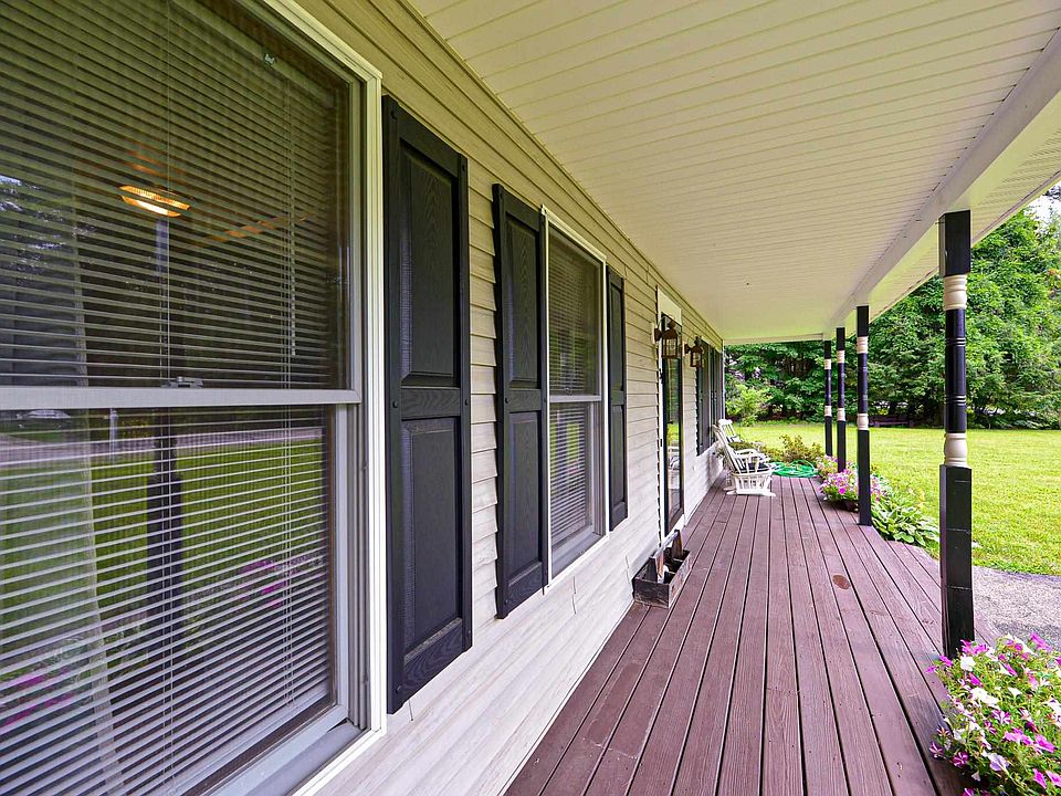 2nd image of 31 Quarry Dr