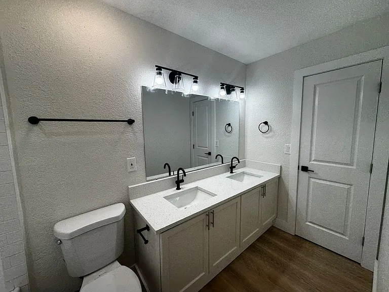 Flagler Pointe Apartments — Photo 34