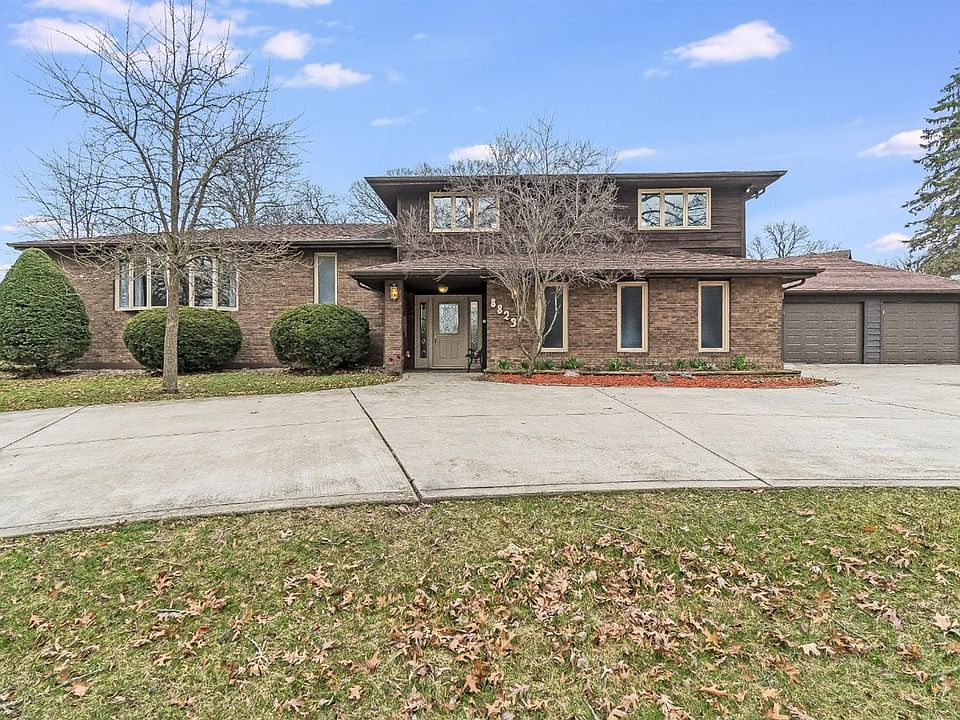 1st image of 8823 Lantern Dr