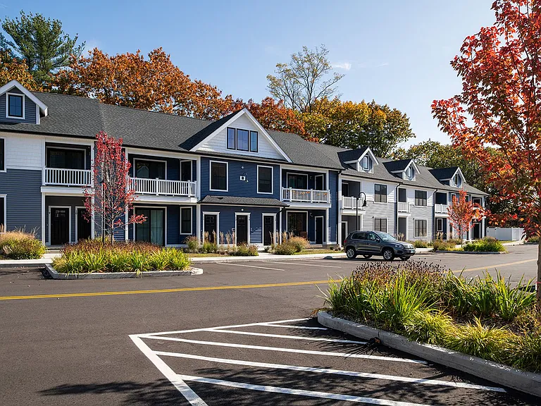 Bridge Road Commons — Photo 10
