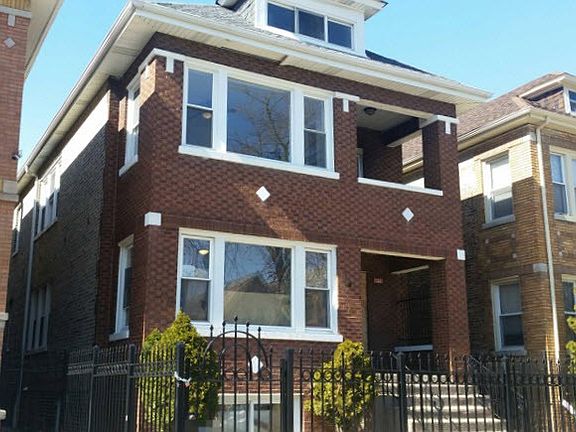 2nd image of 6812 S Rockwell St