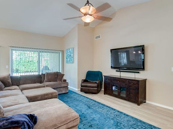 3rd image of 4214 E Windsong Dr