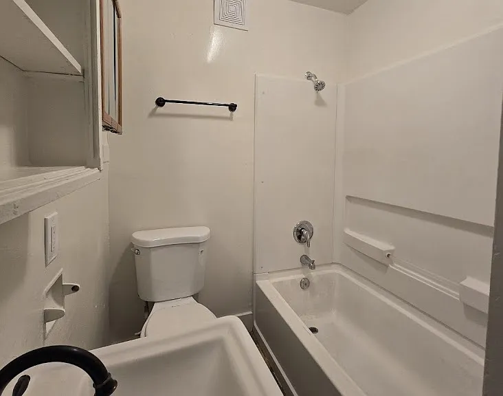 2735 E Grant Ave #102 — Photo 3