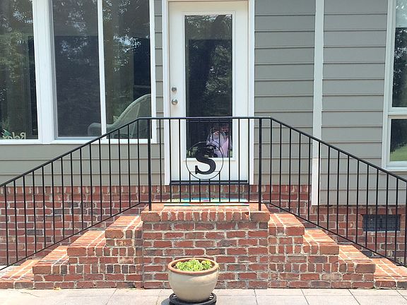 3rd image of 604 Short Spoon Cir