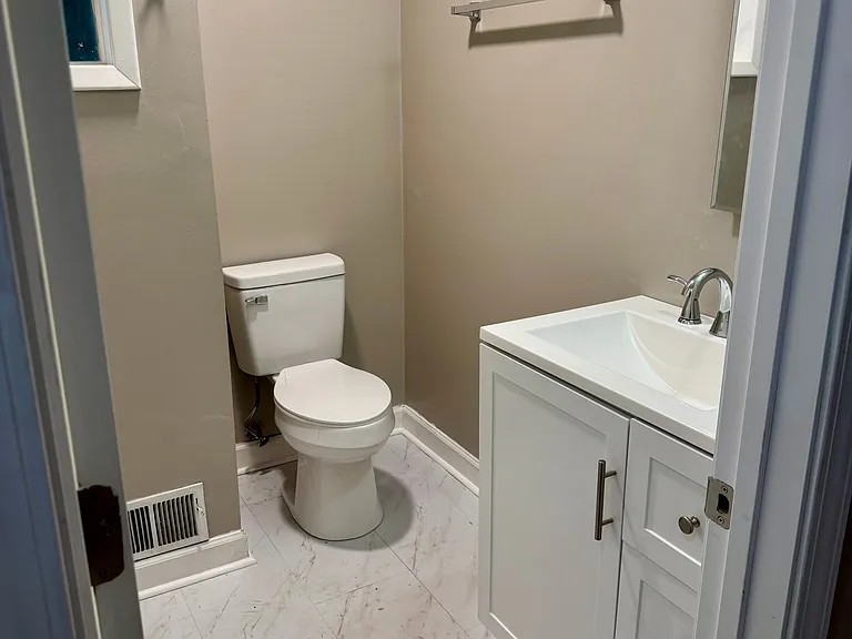 216 Trimmier Pl — Photo 10