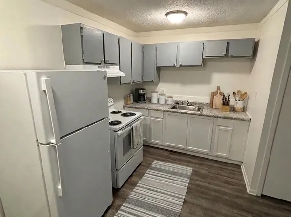 4581 High St APT 5, Ecorse, MI 48229