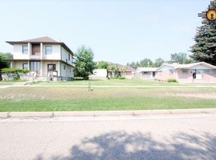 644 S 3rd St, Raton, NM 87740