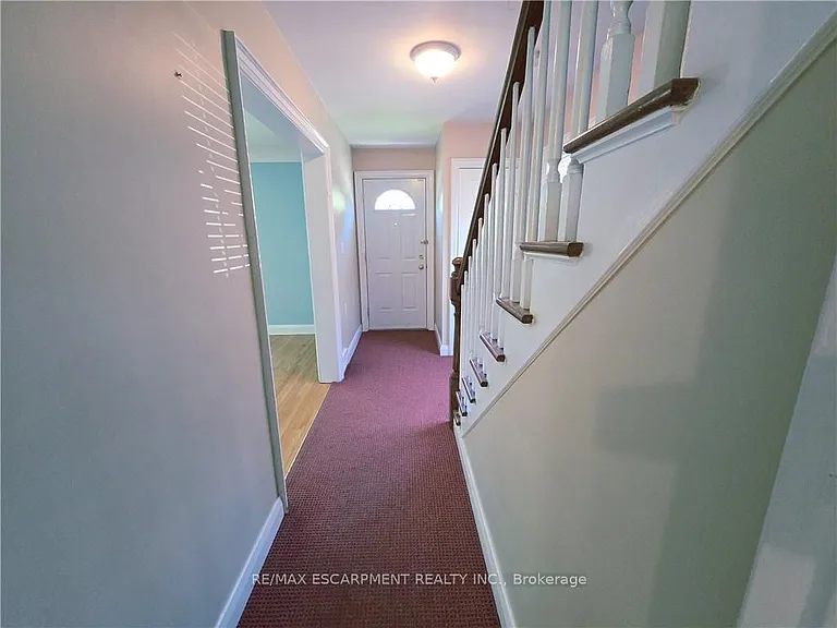 2047 James St — Photo 12
