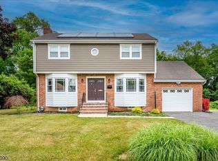 162 Mali Dr, North Plainfield Boro, NJ 07062