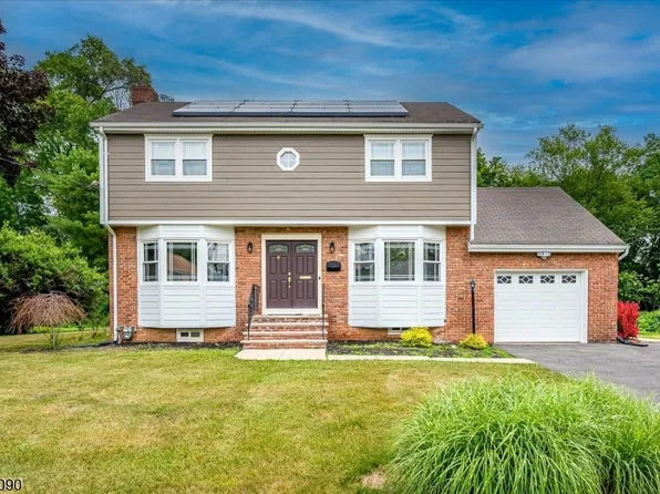 162 Mali Dr, North Plainfield Boro, NJ 07062