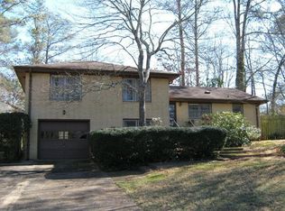 225 Woodcrest Dr, Athens, GA 30606