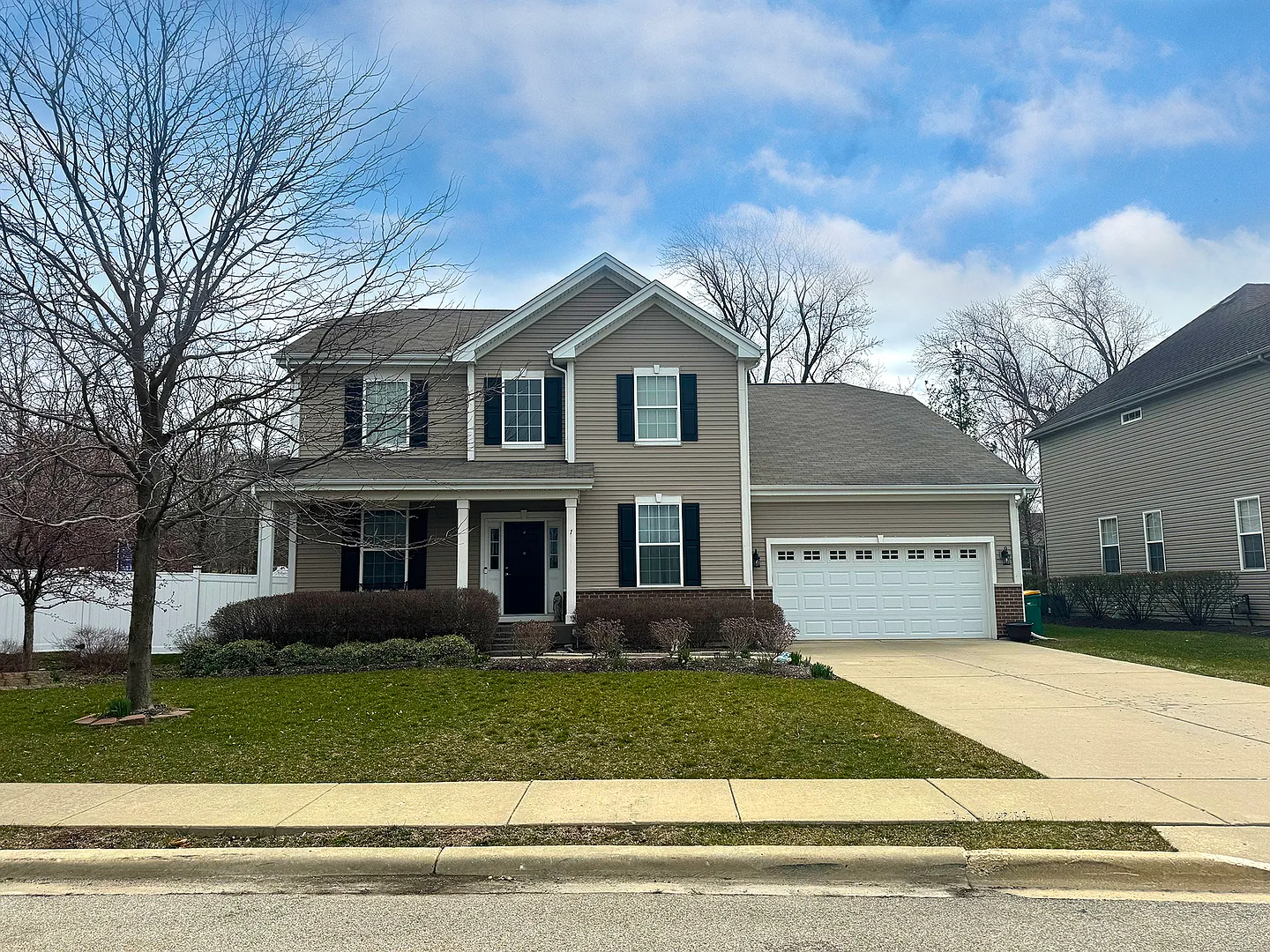 1 Lake Vista Ct photo 1