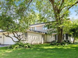 2309 N Evergreen Ave, Arlington Heights, IL 60004
