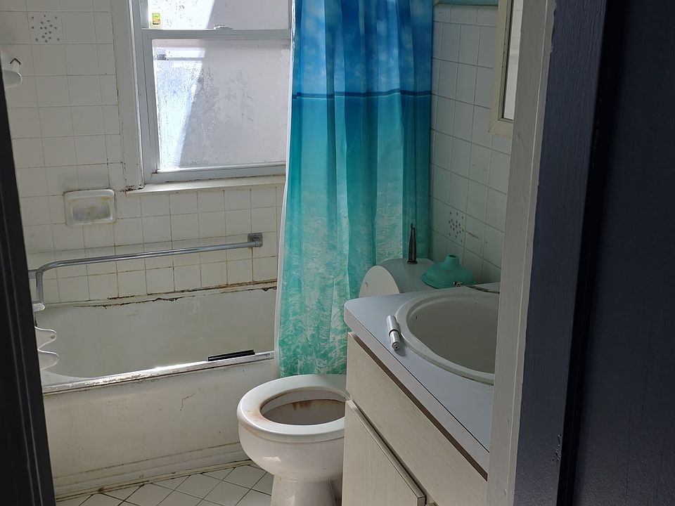159 W Elza Ave, photo 13