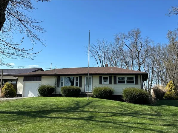 9811 Georgetown St, Louisville, OH 44641